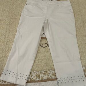 Ruby Rd. Women's Cream Ankle Jeans